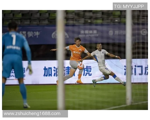 深圳足球队在足球团队协作排行榜中荣获第二名展现出色团队精神与默契配合